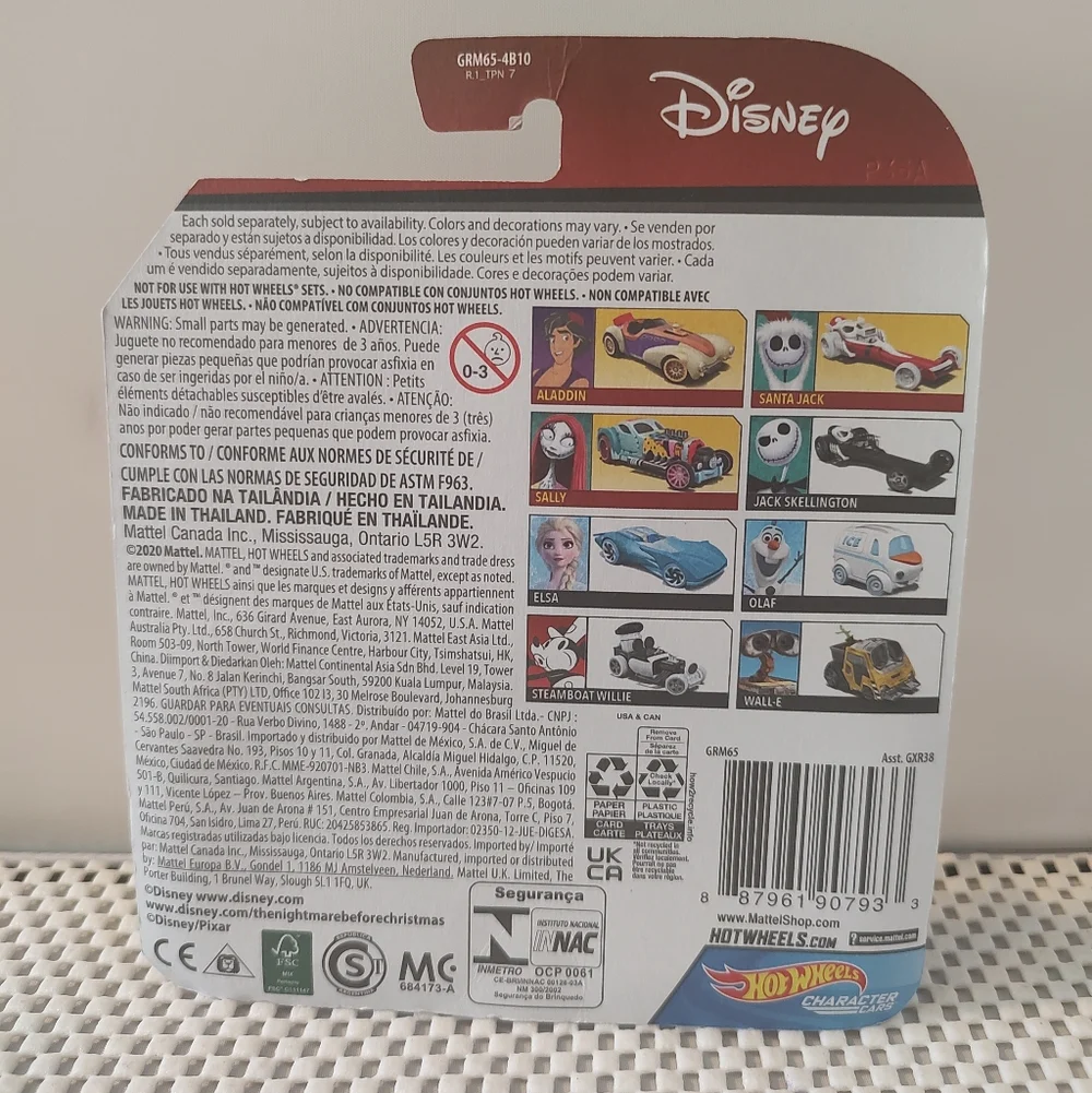 Hot Wheels Disney Character Cars Aladdin NWT